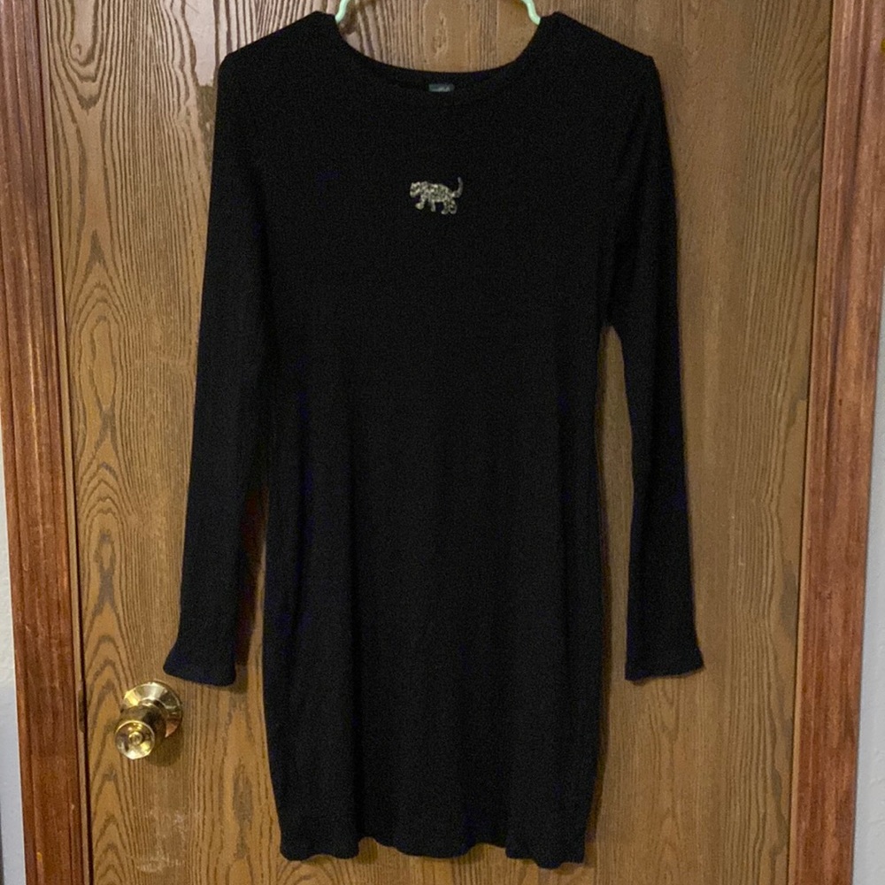 Soft Black Ribbed Dress with a Leopard on the Front